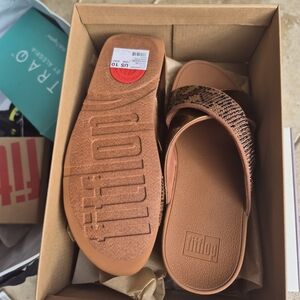 FitFlop Women's Tan and Black Sandals